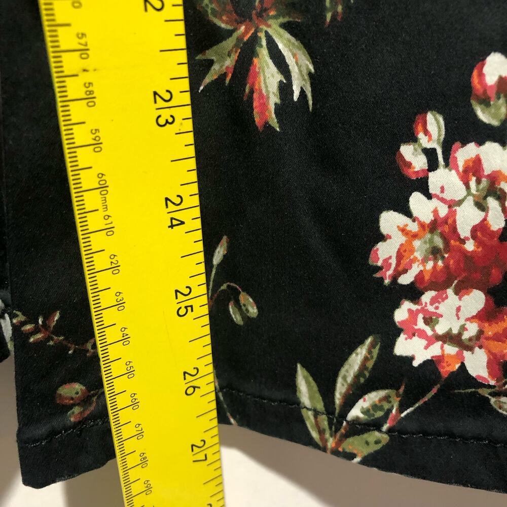 Anthropologie  Pilcro Mid-Rise Demilune Floral Utility Pants Size 32"x26.5" - Picture 9 of 11